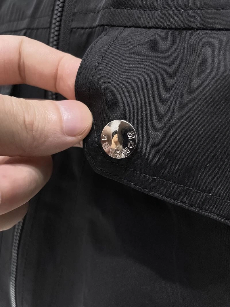 Moncler Outwear Sophisticated 141941