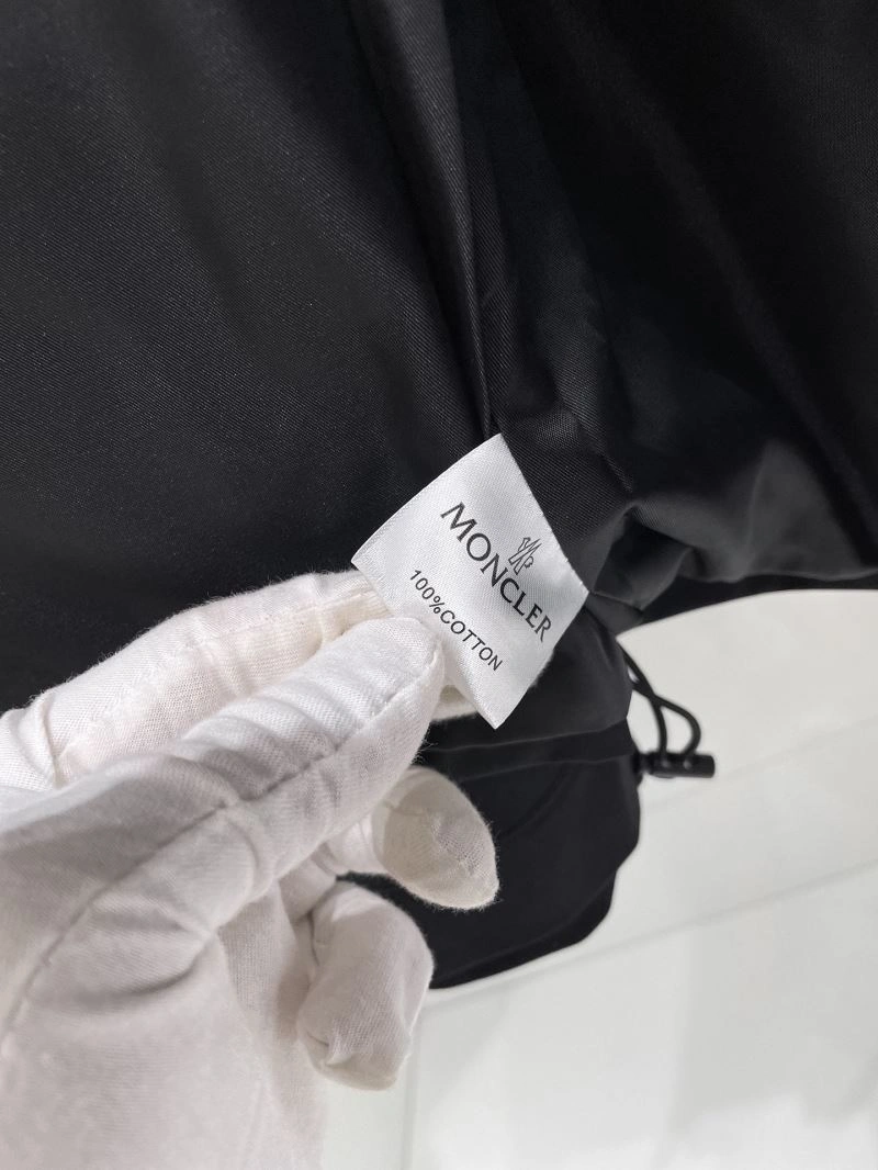 Moncler Outwear FreshLook 141958