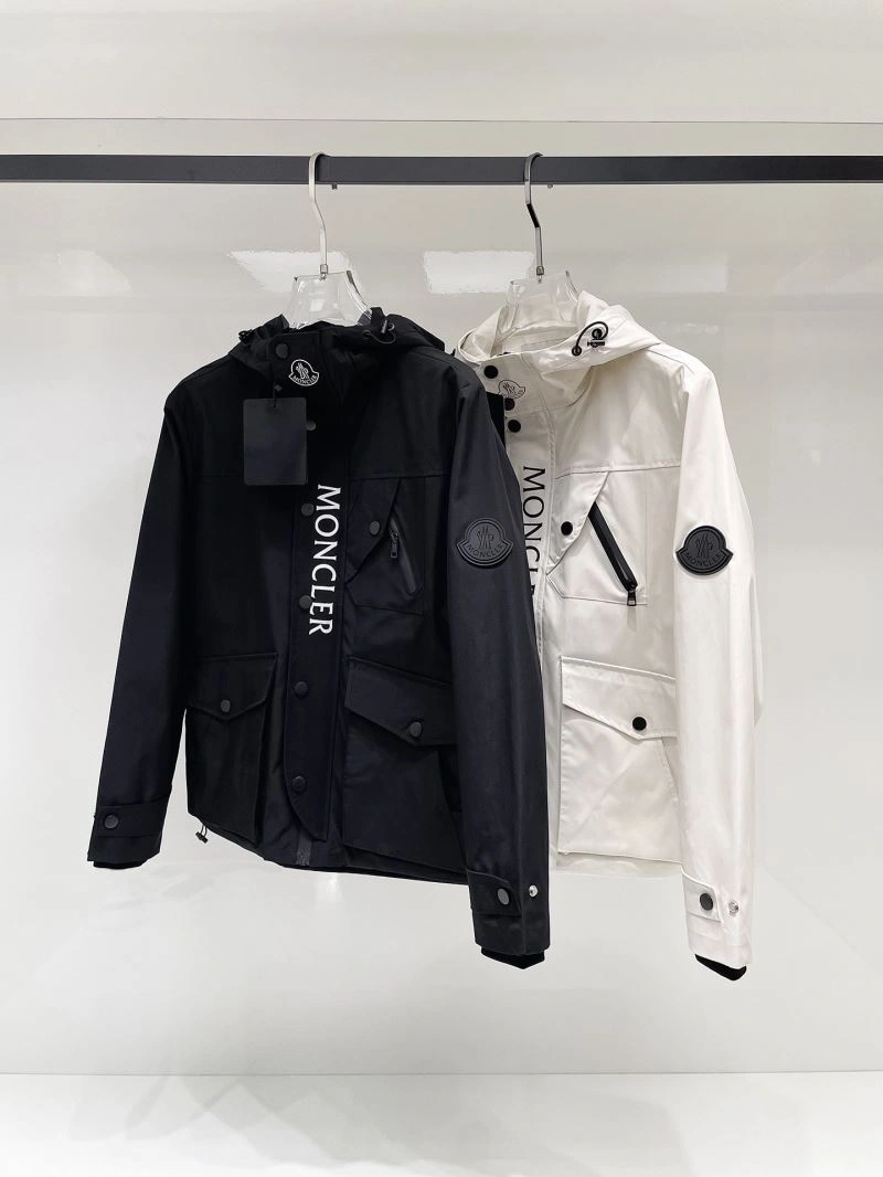 Moncler Outwear TravelReady 141949