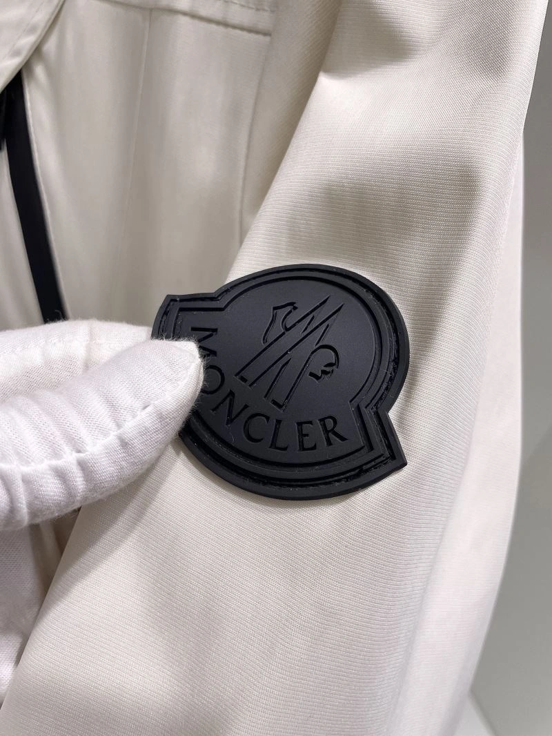 Moncler Outwear TravelReady 141949
