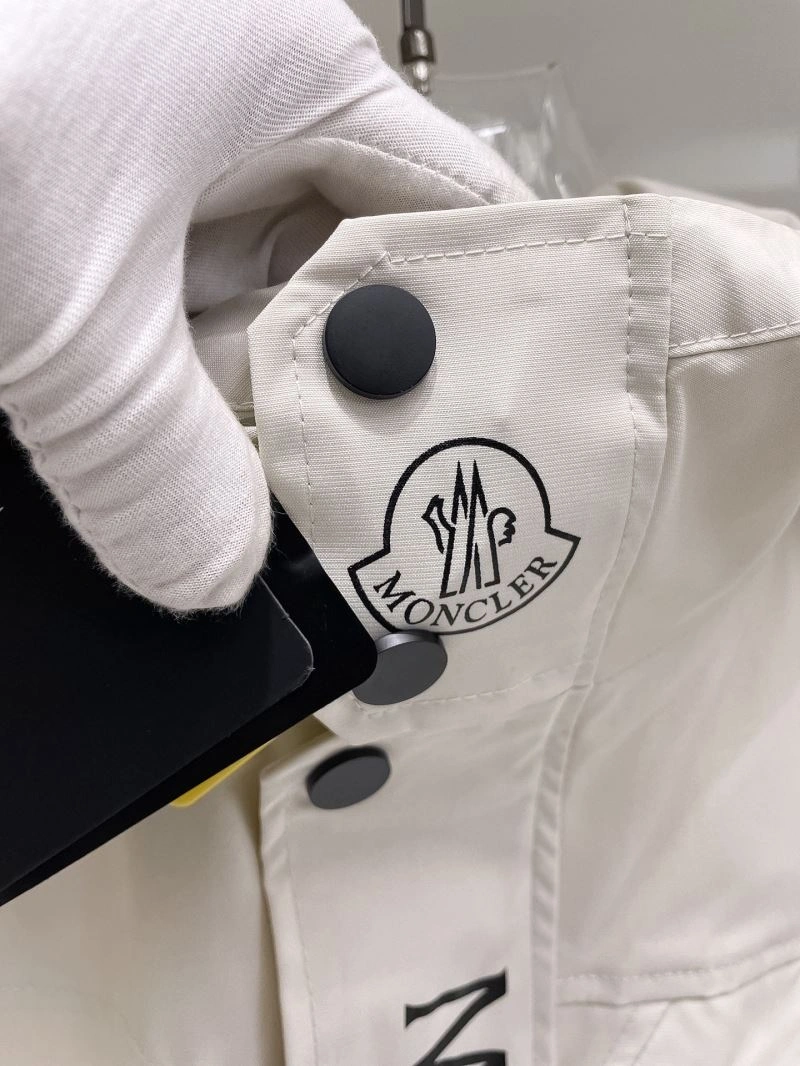 Moncler Outwear TravelReady 141949