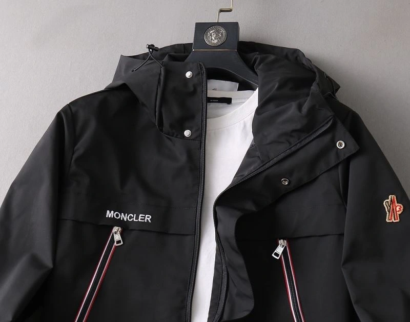 Moncler Outwear Trendsetting 141935