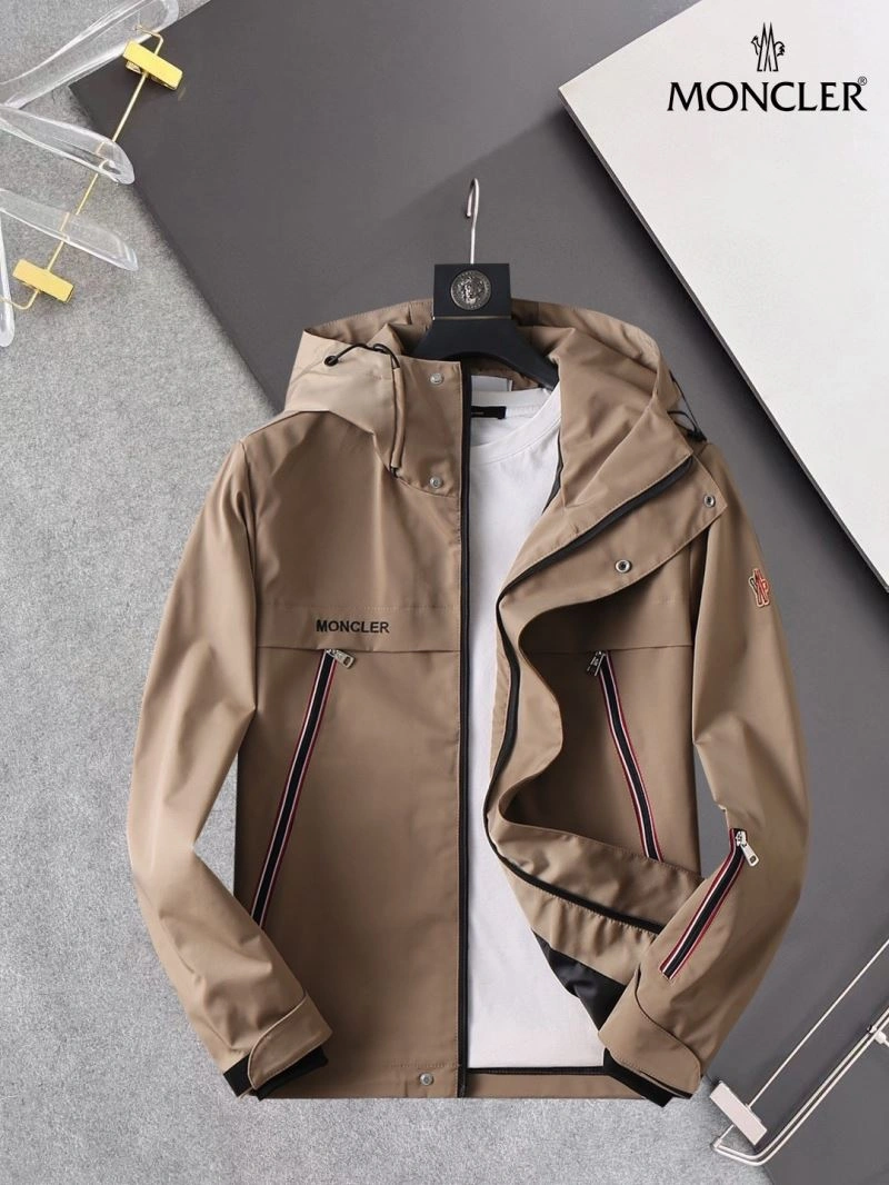 Moncler Outwear Stylish 141938