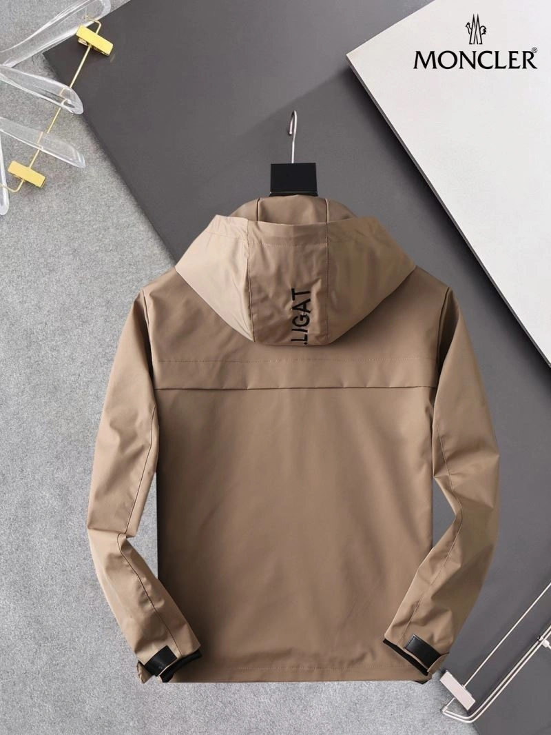 Moncler Outwear Stylish 141938