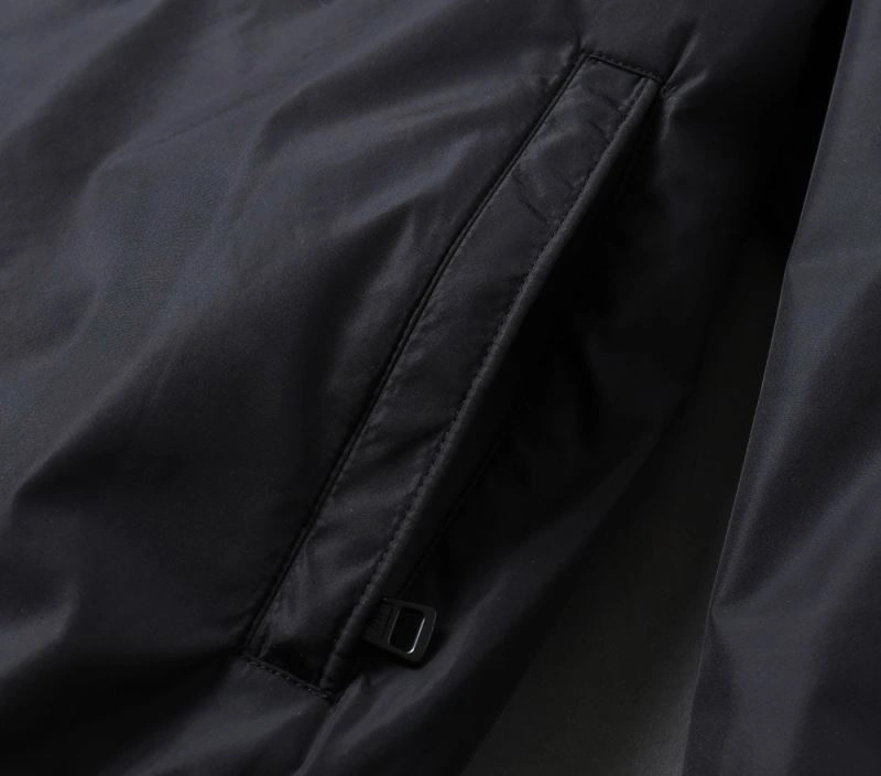 Moncler Outwear Stylish 141937