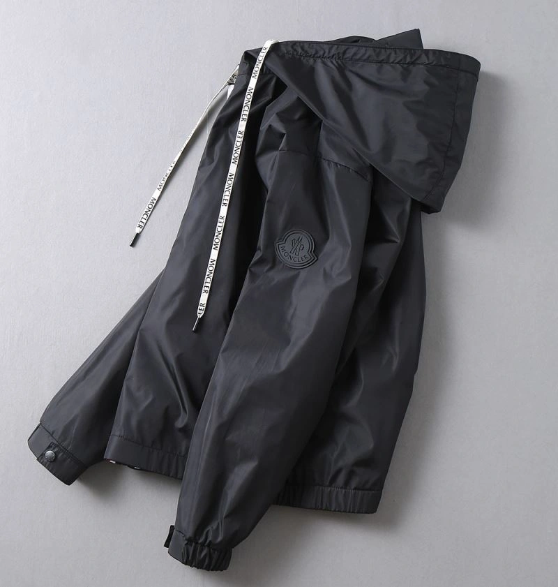 Moncler Outwear Stylish 141937