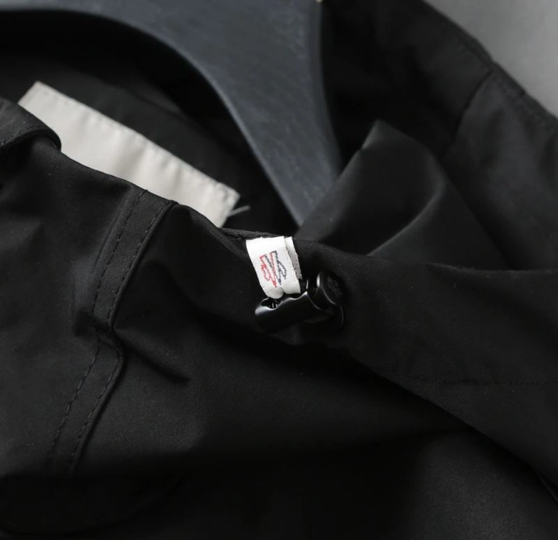 Moncler Outwear TimelessDesign 141933