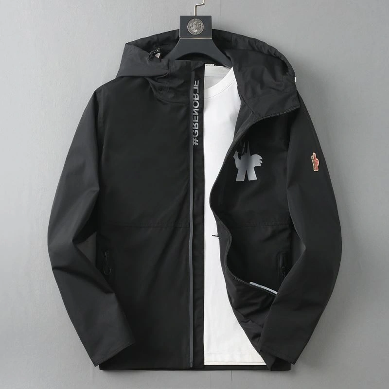 Moncler Outwear TimelessDesign 141933