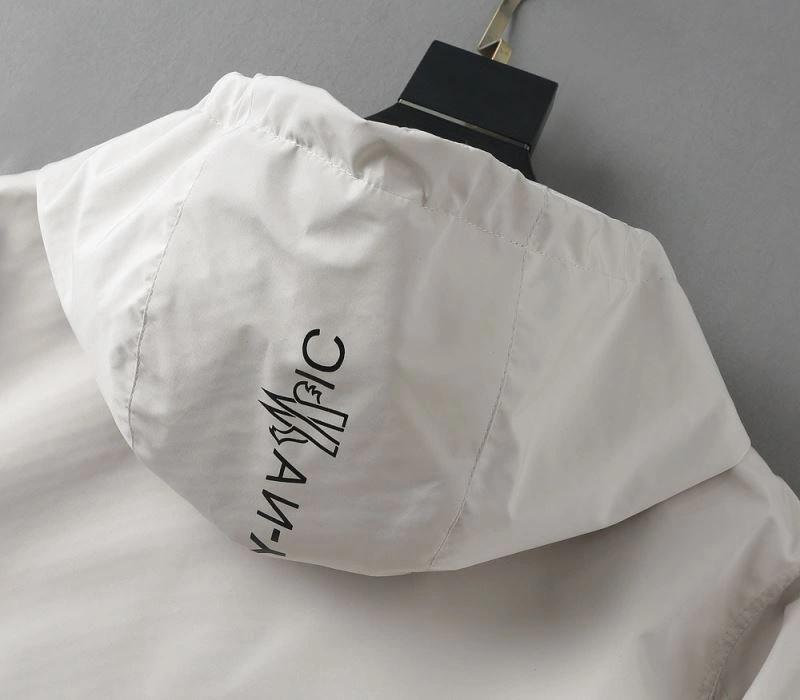 Moncler Outwear FreshLook 141931