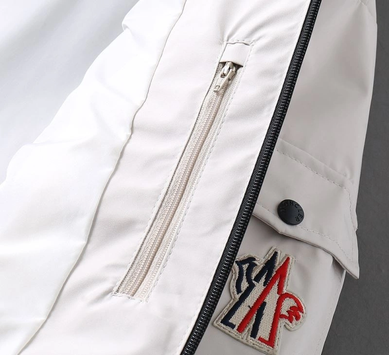 Moncler Outwear ComfortFit 141929