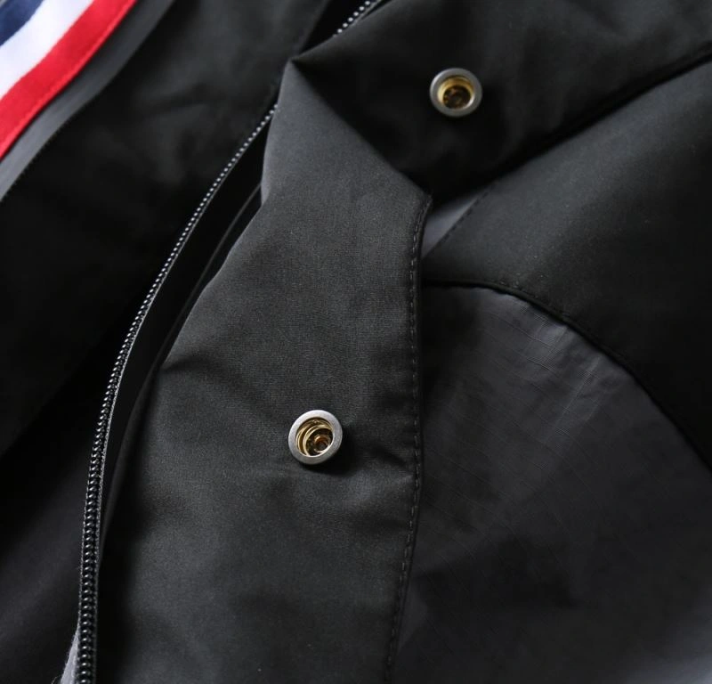 Versatile Moncler Outwear 141921