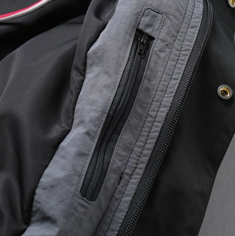 Versatile Moncler Outwear 141921