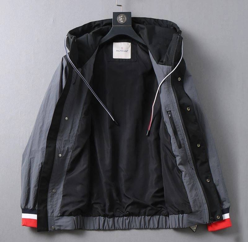 Versatile Moncler Outwear 141921