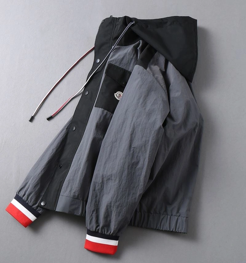Versatile Moncler Outwear 141921