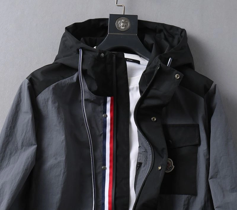 Versatile Moncler Outwear 141921