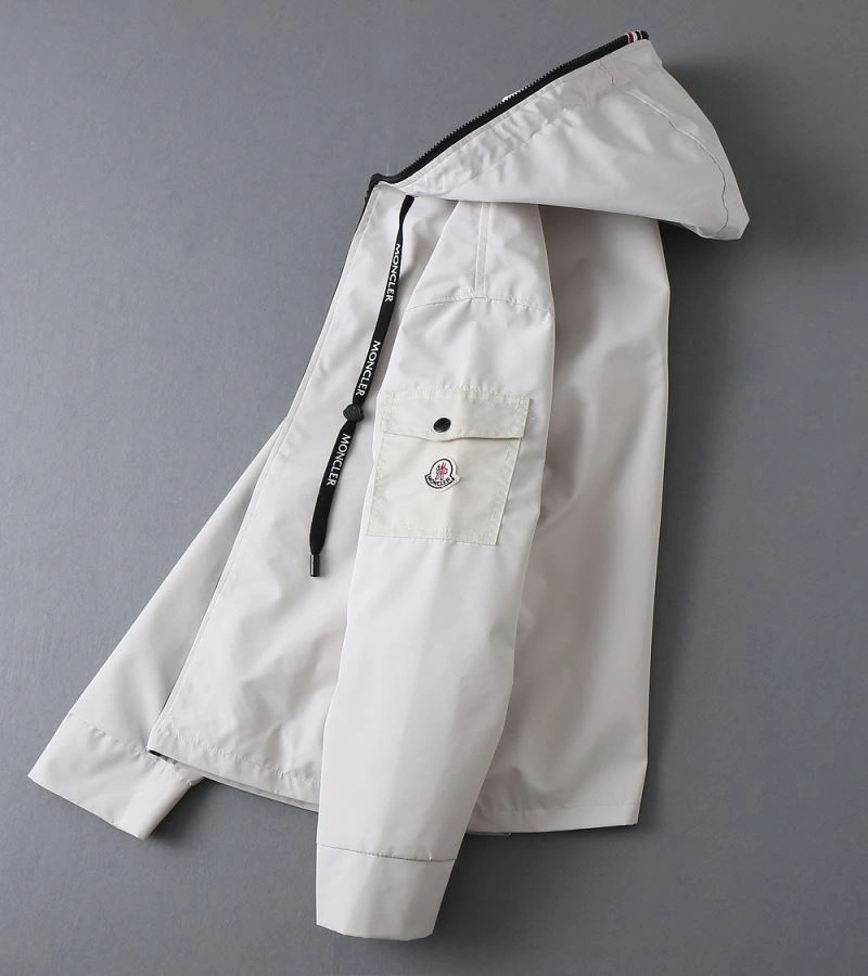 Soft Moncler Outwear 141917