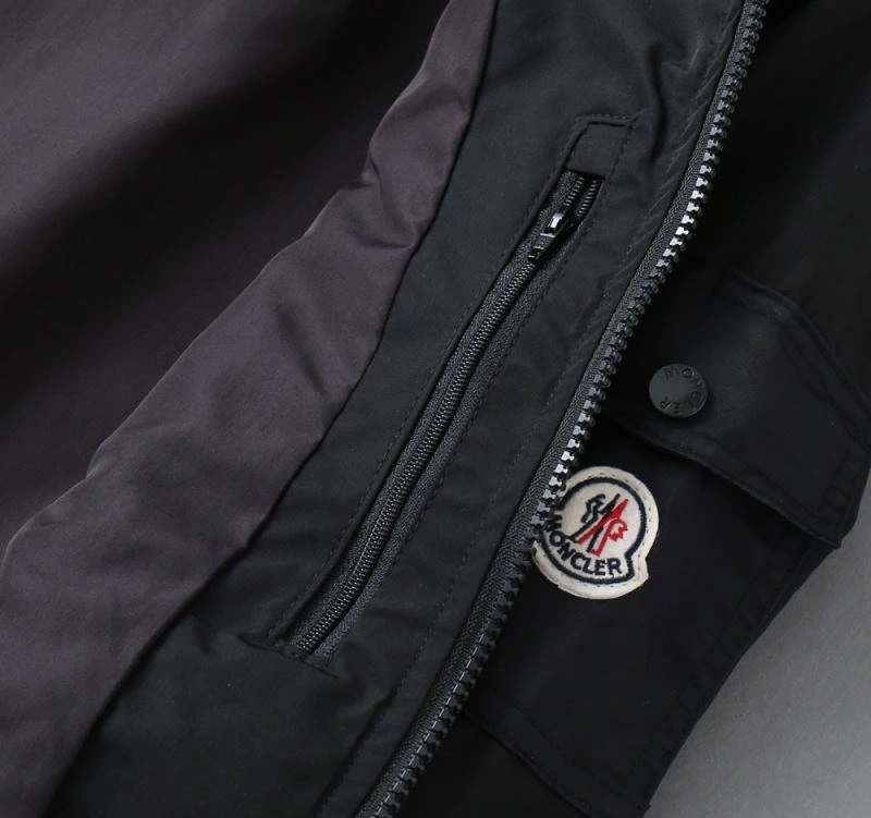 Moncler Outwear Stretchable 141922