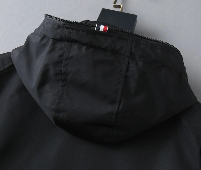 Moncler Outwear Stretchable 141922