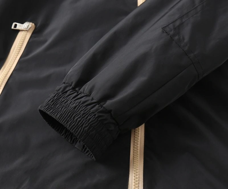 Moncler Outwear Minimalist 141914