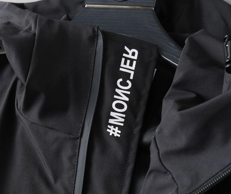 Moncler Outwear Timeless 141930