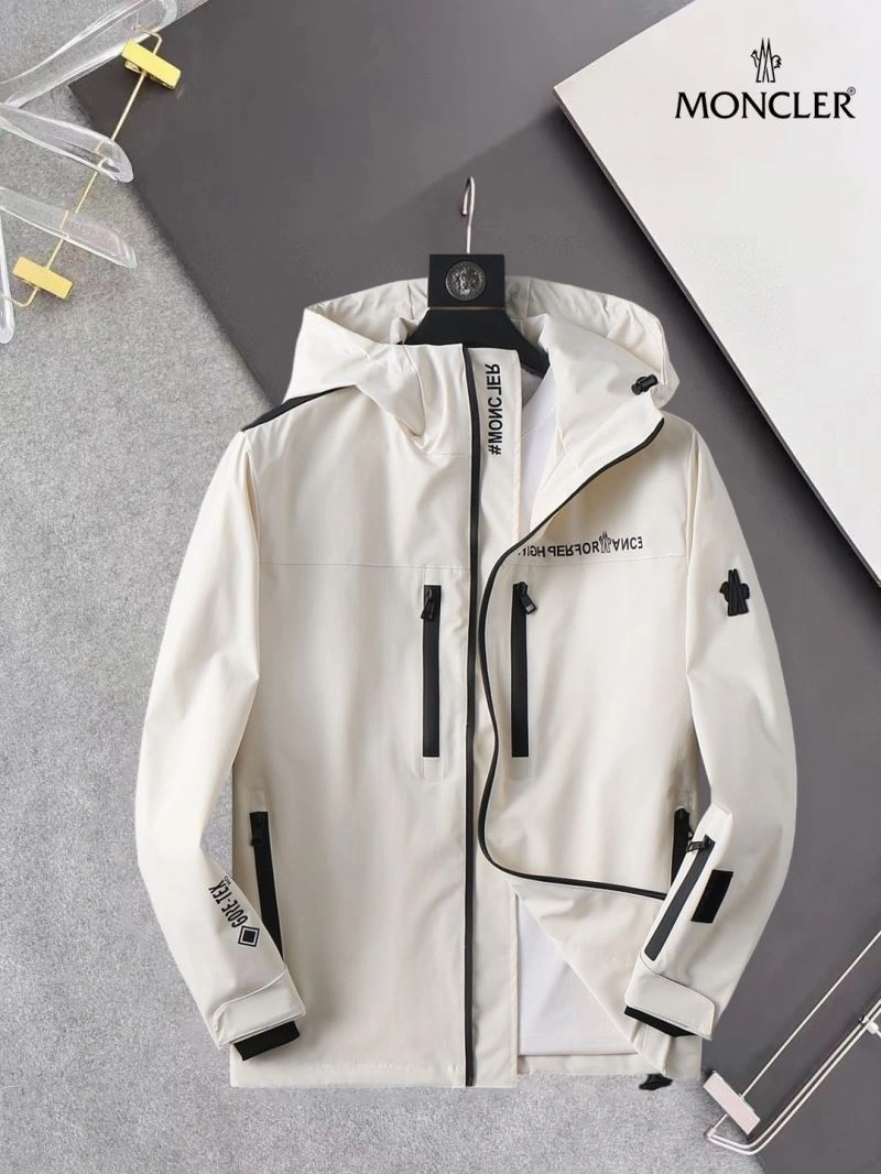 Moncler Outwear StreetReady 141928