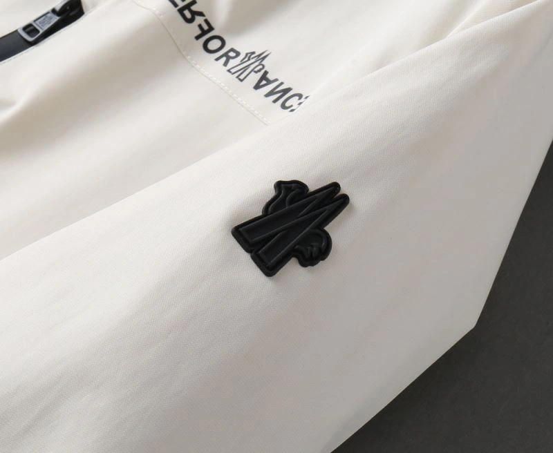Moncler Outwear StreetReady 141928