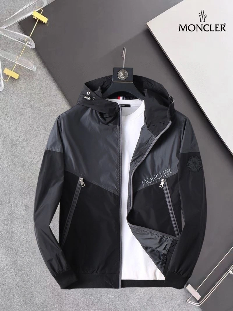 Moncler Outwear Unique 141927