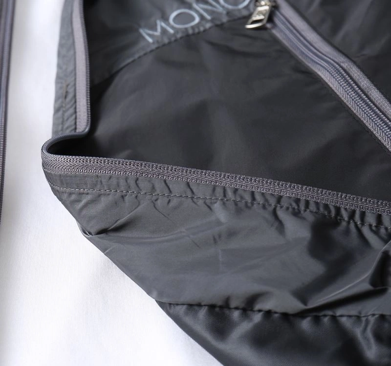 Moncler Outwear Unique 141927