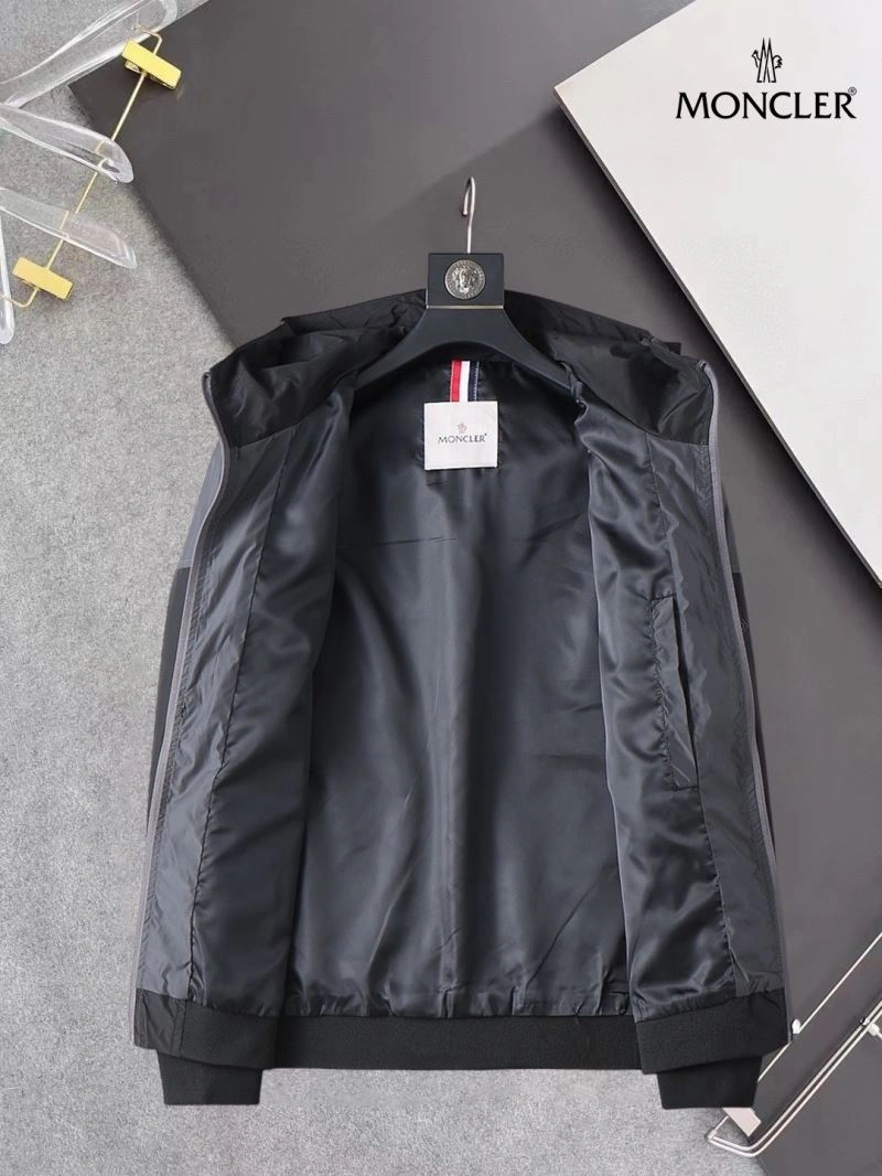 Moncler Outwear Unique 141927