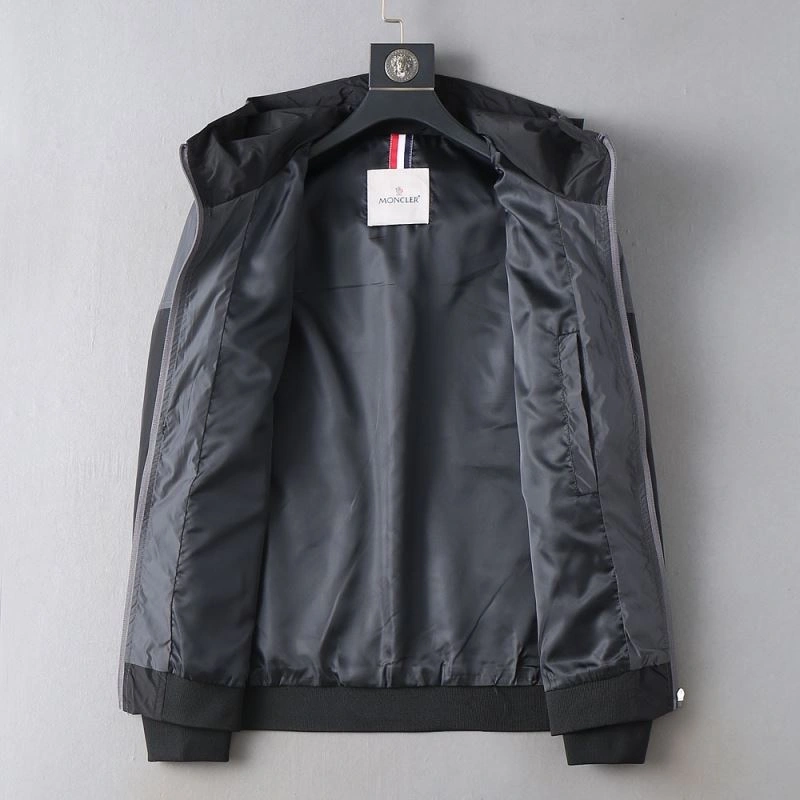 Moncler Outwear Unique 141927