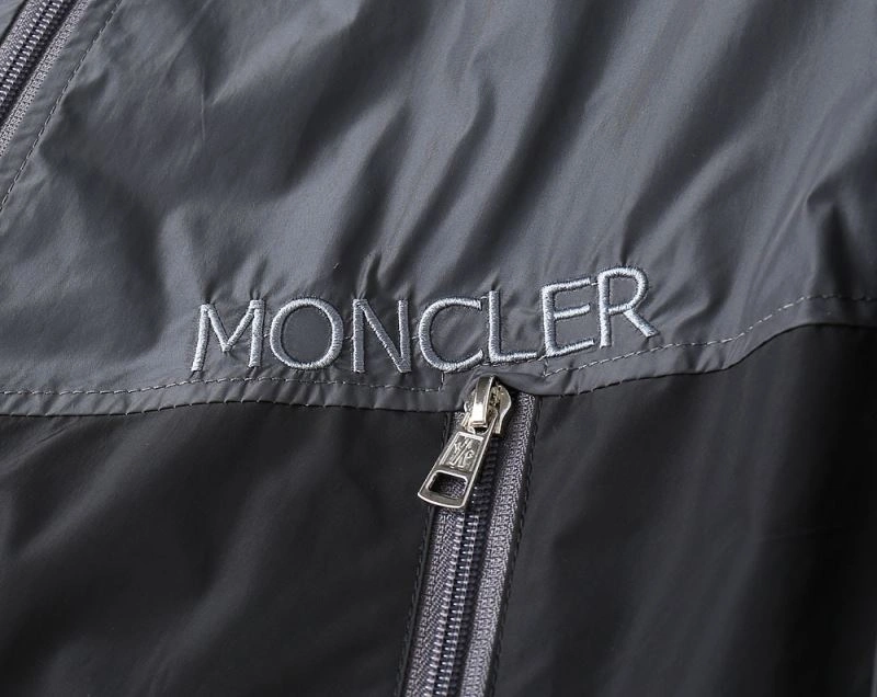 Moncler Outwear Unique 141927
