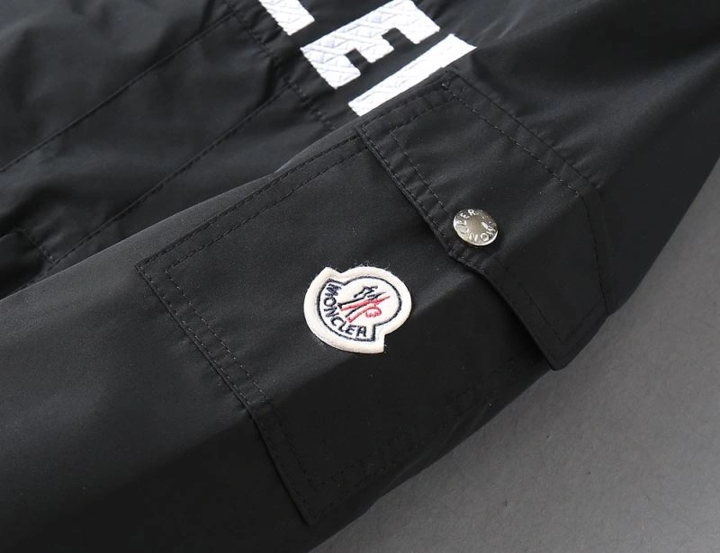 Reliable Moncler Outwear 141911