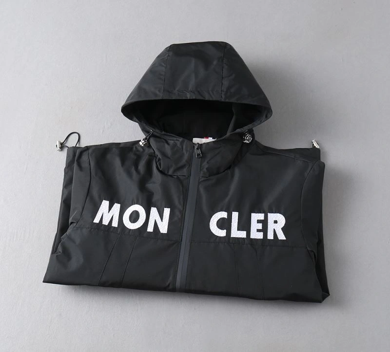 Reliable Moncler Outwear 141911
