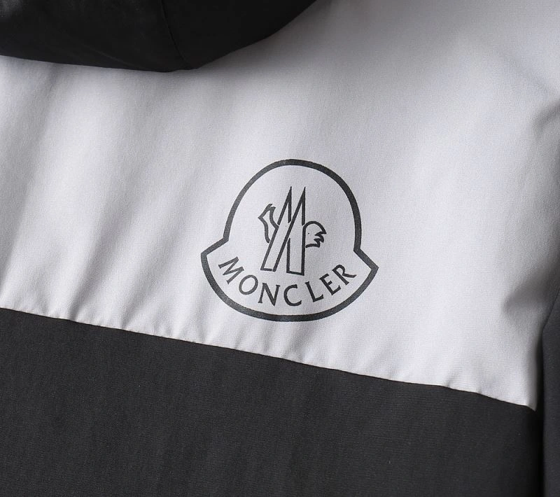 Moncler Outwear GoodFit 141912