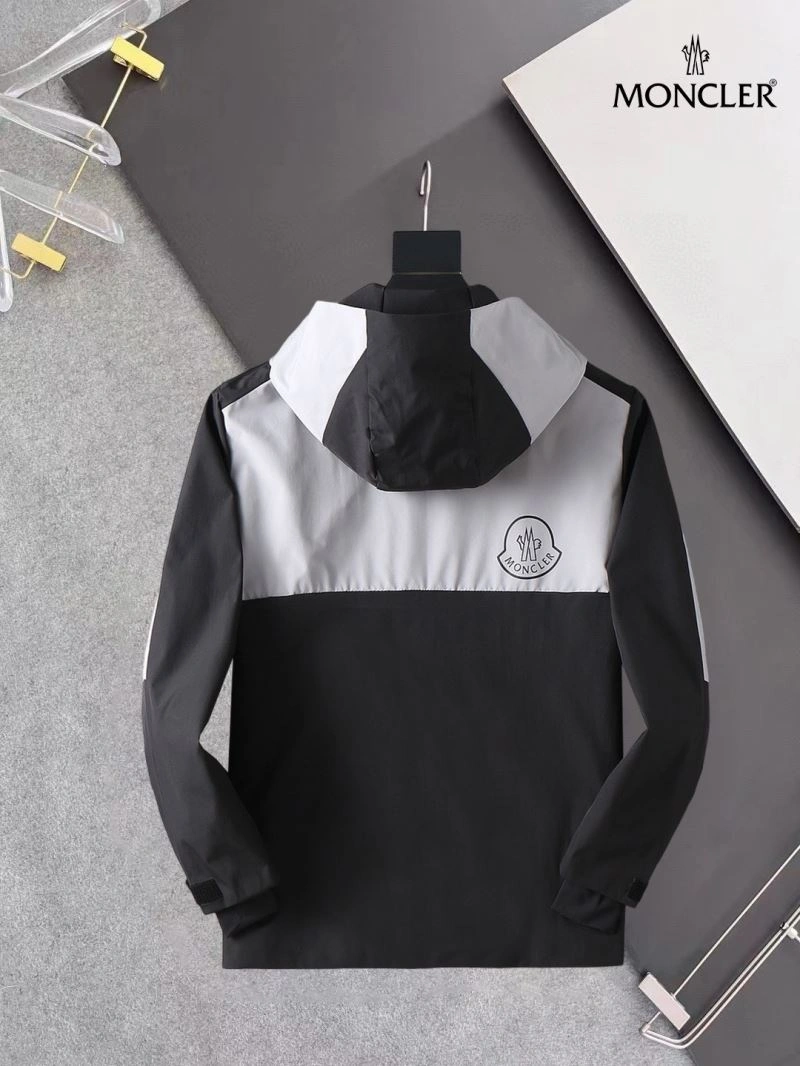 Moncler Outwear GoodFit 141912