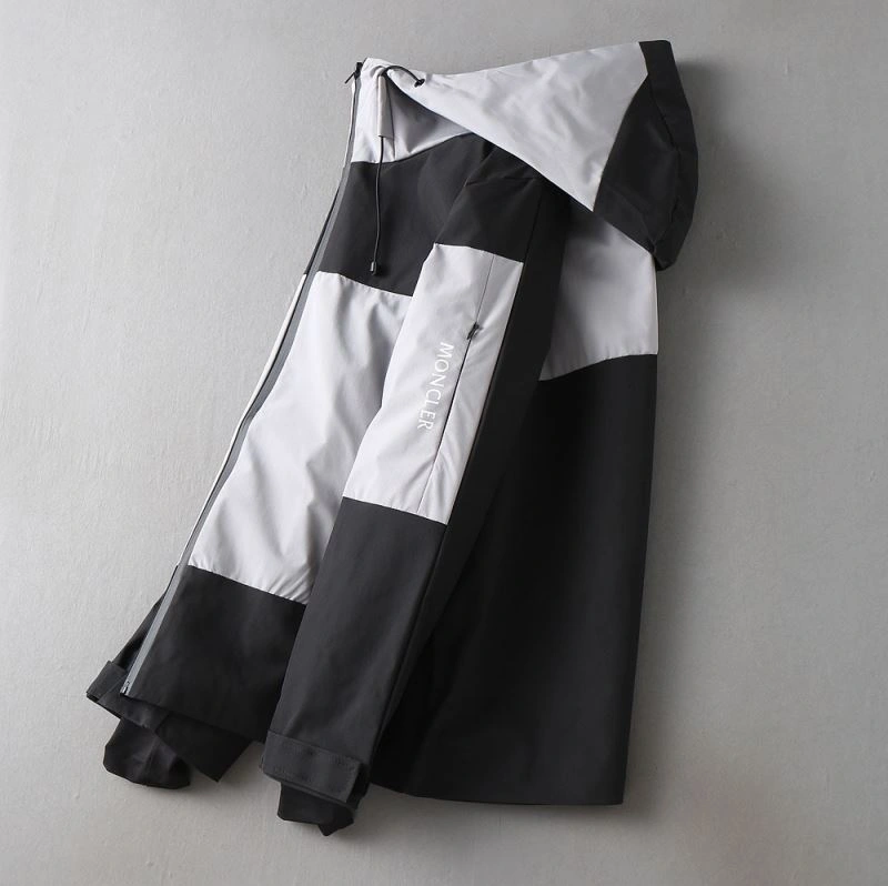 Moncler Outwear GoodFit 141912