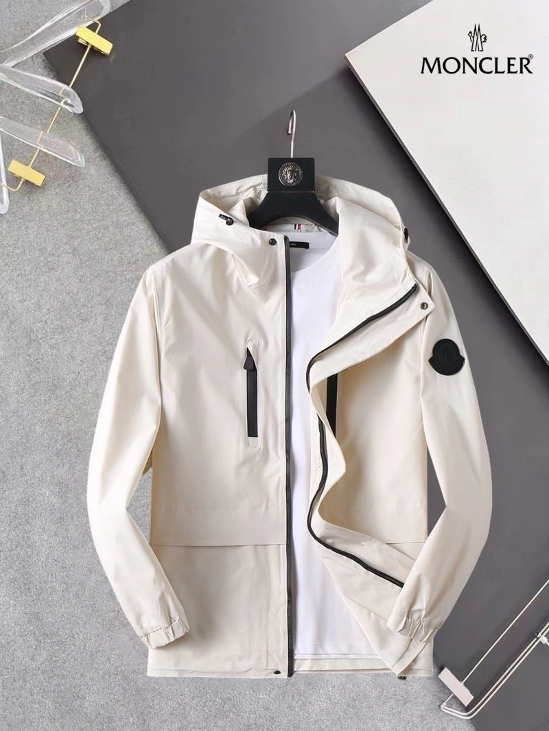 Tailored Moncler Outwear 141919
