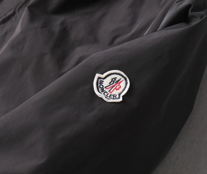 HighPerformance Moncler Outwear 141926