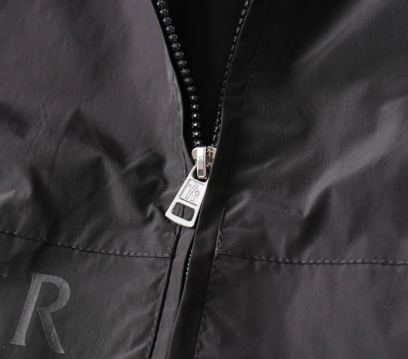 HighPerformance Moncler Outwear 141926