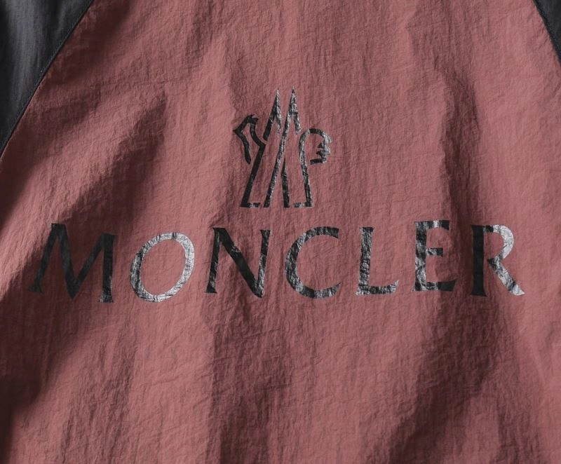 Moncler Outwear WaterResistant 141910