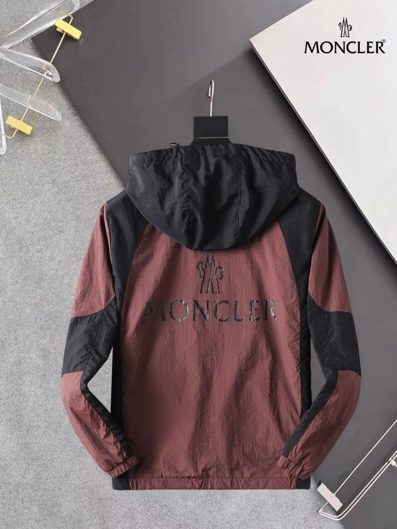Moncler Outwear WaterResistant 141910