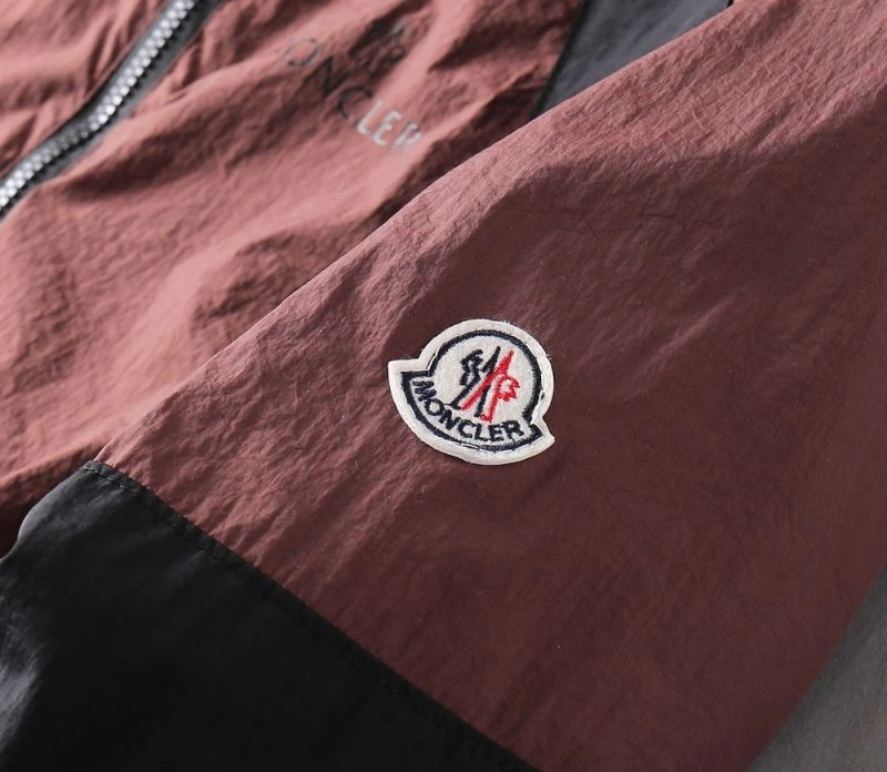 Moncler Outwear WaterResistant 141910