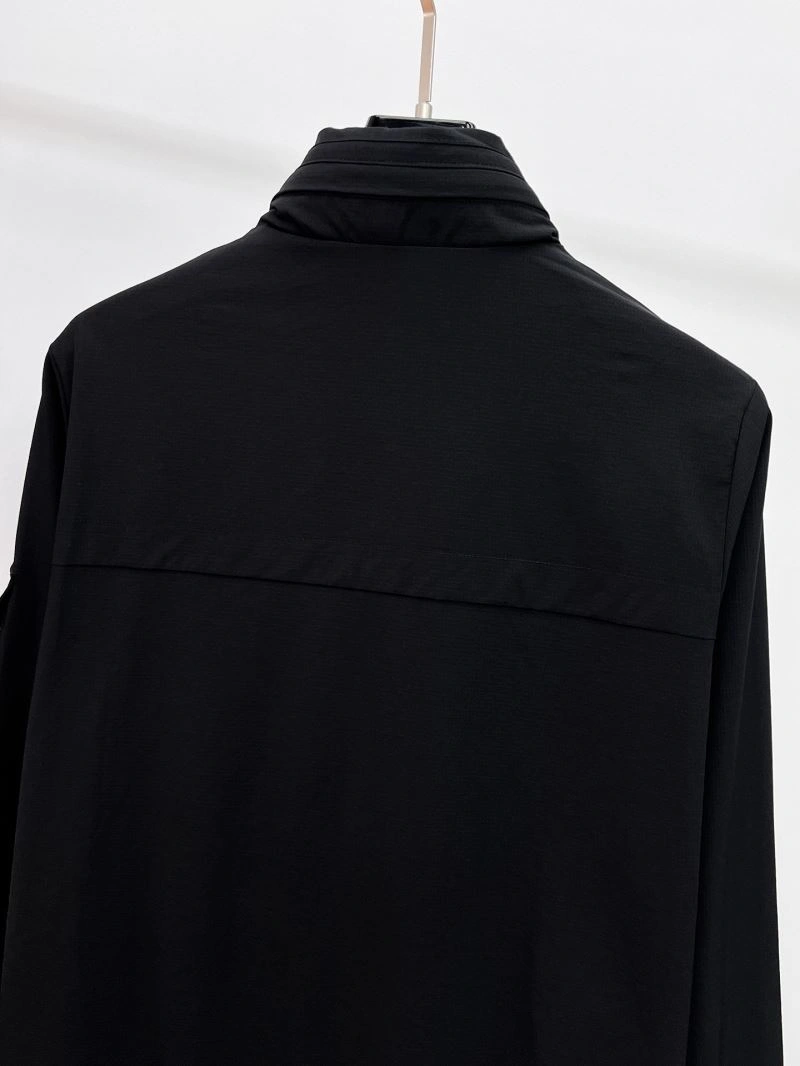 Cozy Moncler Outwear 141925
