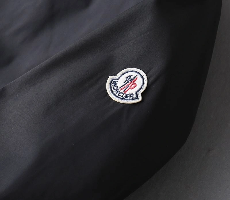 Moncler Outwear TechFriendly 141907