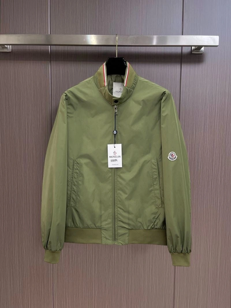 Moncler Outwear Durable 141909