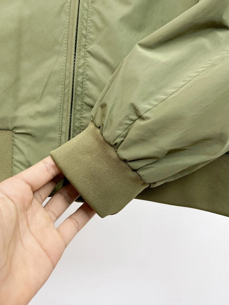 Moncler Outwear Durable 141909
