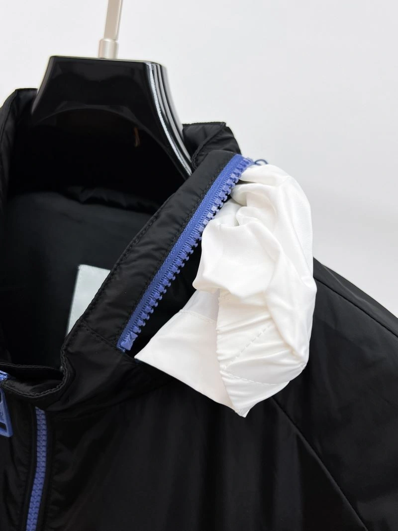 Modern Moncler Outwear 141898