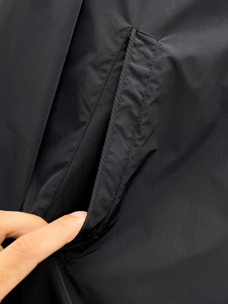Moncler Outwear Elegant 141906
