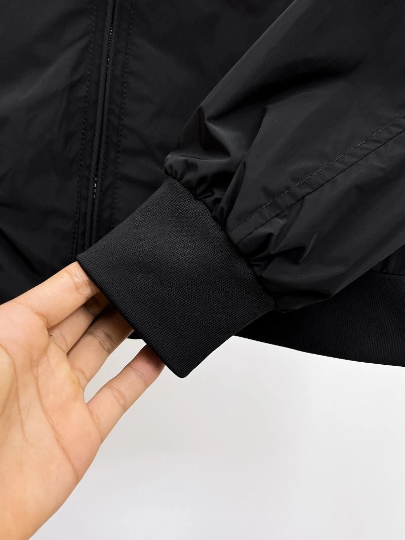 Moncler Outwear Elegant 141906