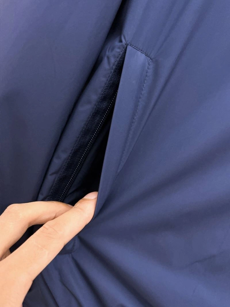 Minimalist Moncler Outwear 141904